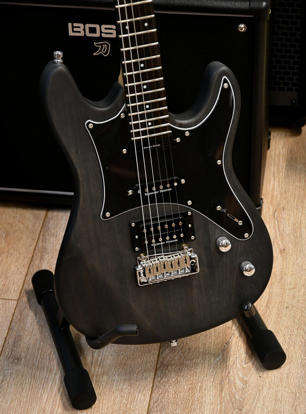 Framus E-Gitarre D-Series Diablo Pro - Nirvana Black Transparent Satin